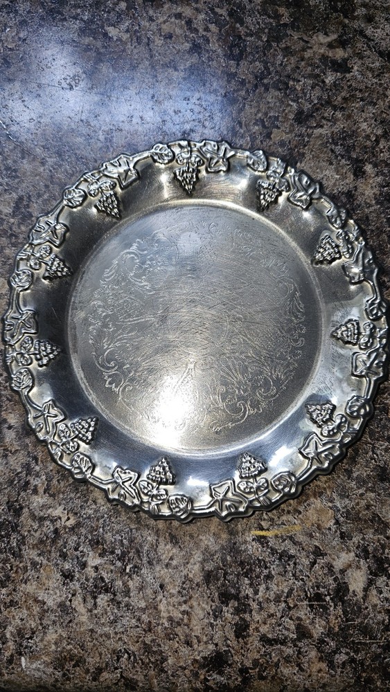 Vtg Silver Plated Etched Grape Leaf Vine Wine Bottle Coaster