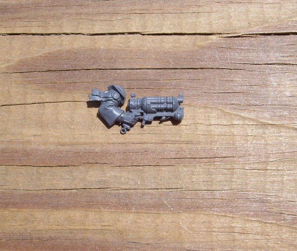 40K Adeptus Mechanicus Skitarii Phosphor Blast Pistol Bits