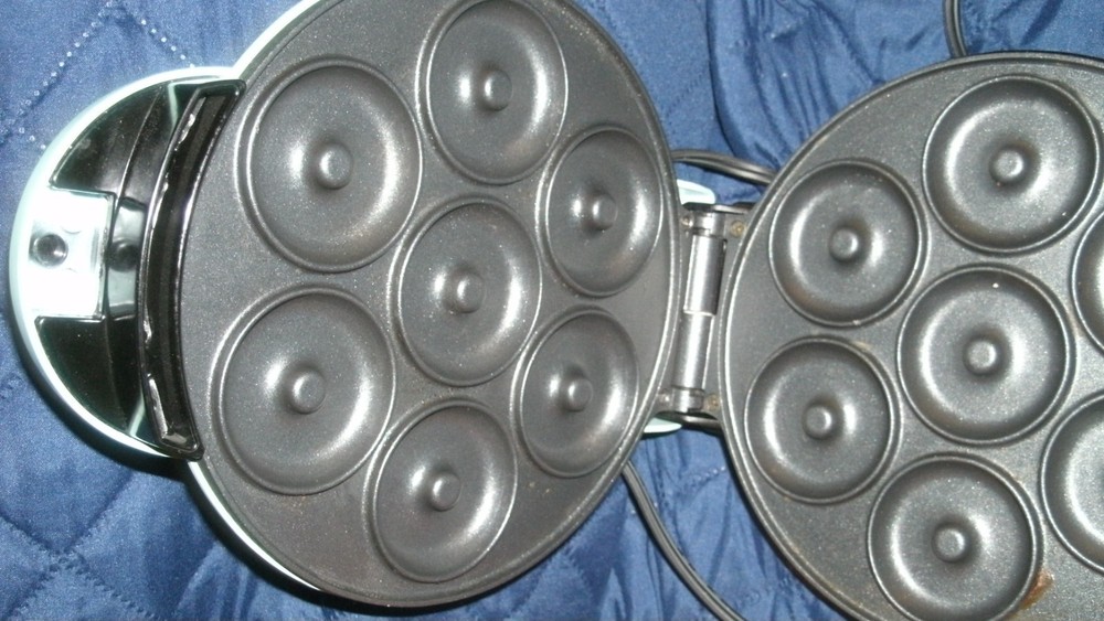 Dash Express Mini Donut Maker