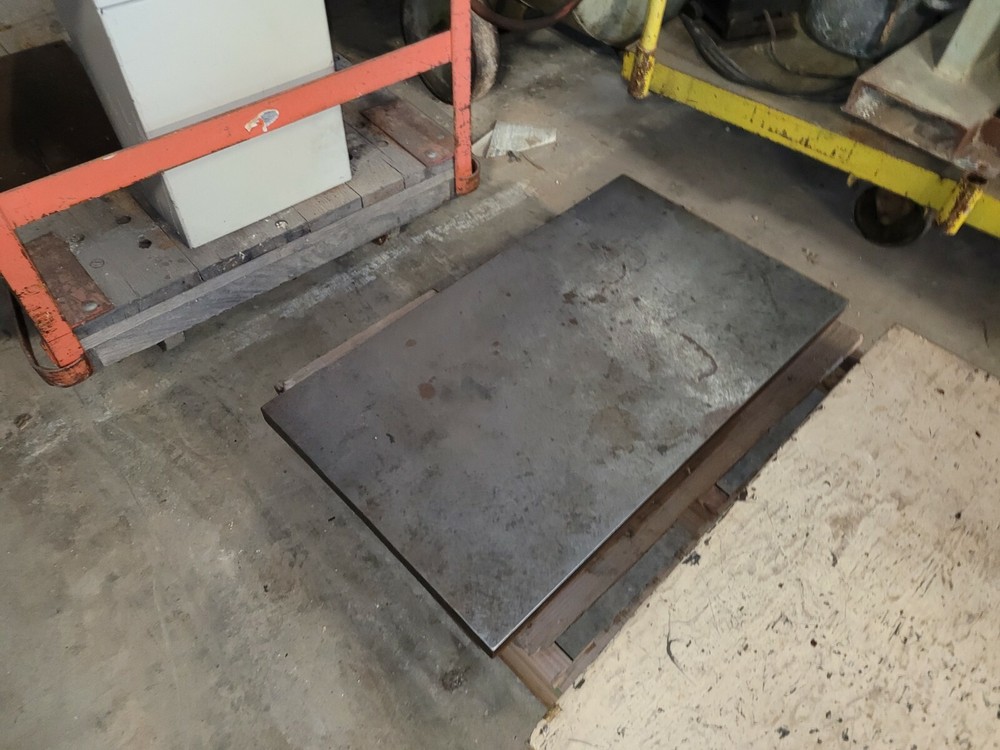 30" Long x 17.5" W Cast Iron Surface Plate/Layout Table 1-1/2" Surface Thickness