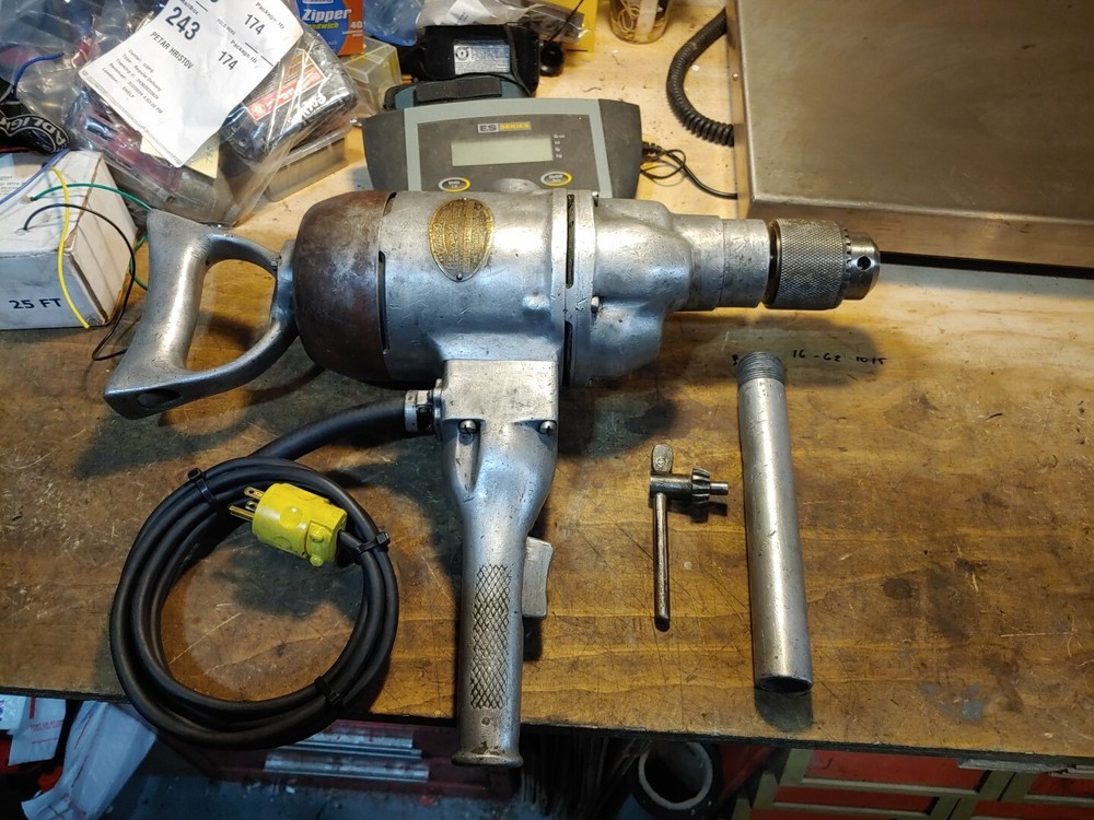 HEAVY DUTY Van Dorn 3/4" Electric Drill