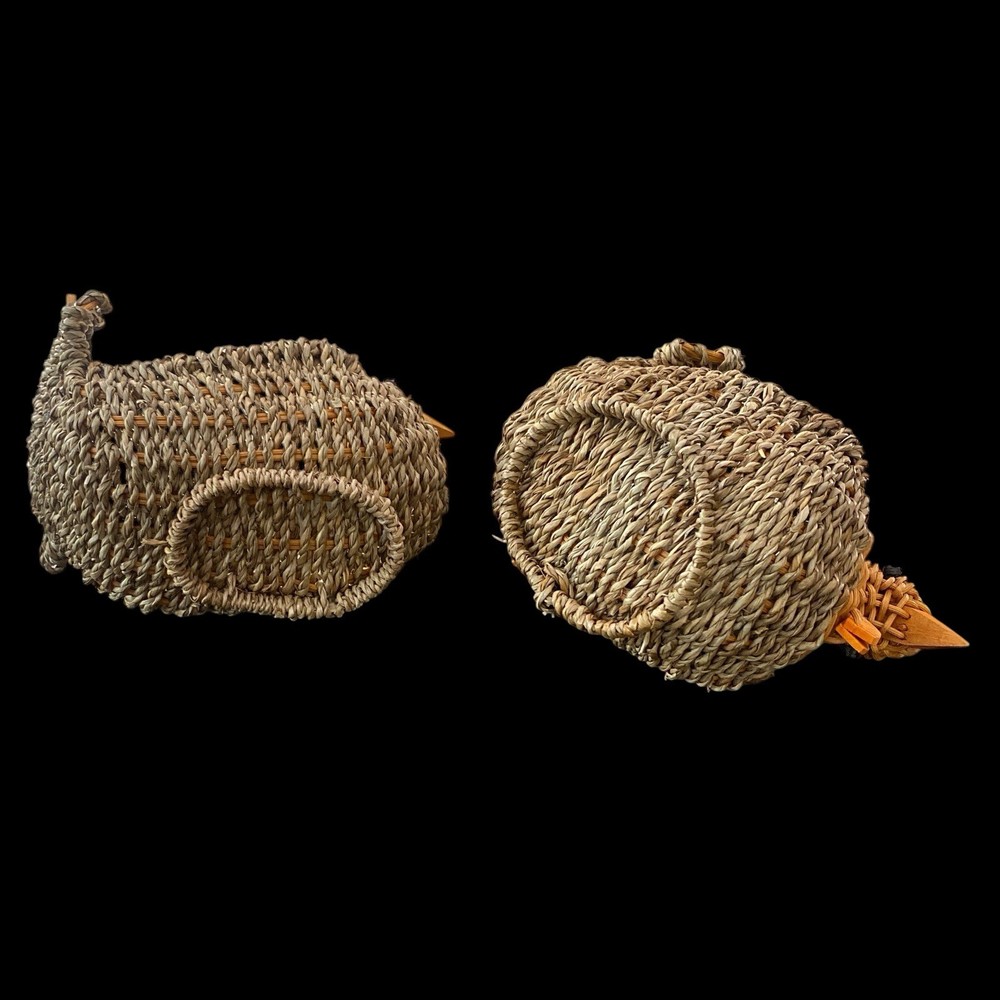 2 Rustic Turkey Baskets Thanksgiving Decor (1 Plastic Liner ) Fruit Bread