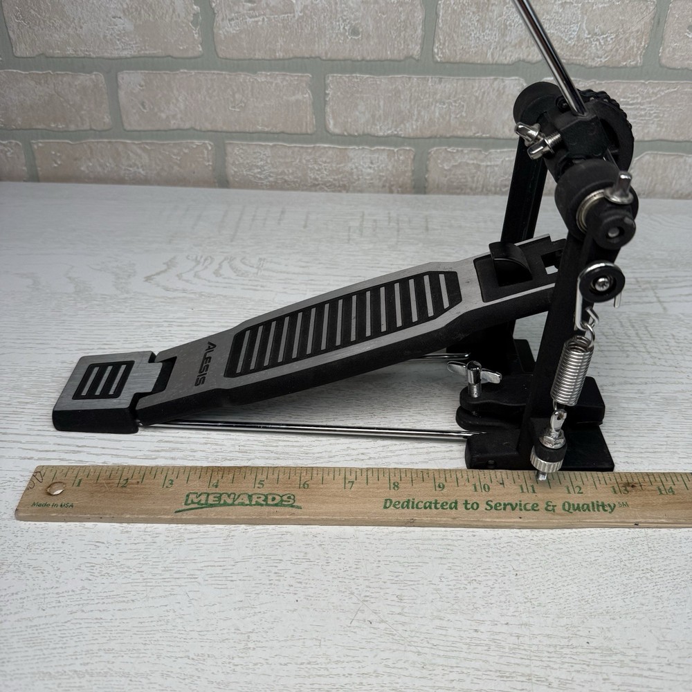 Alesis Single Chain Kick Drum Pedal *READ*