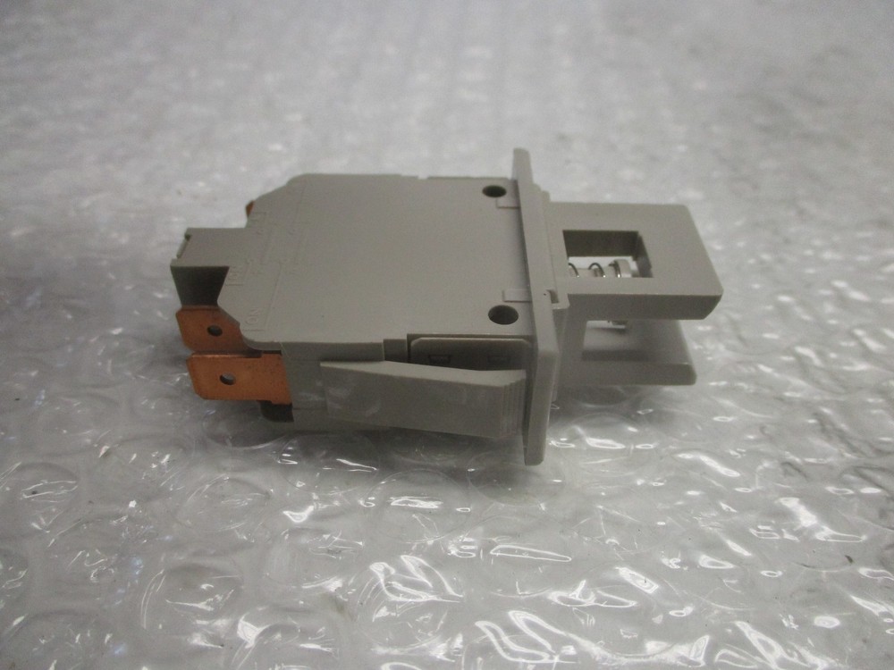 MATSUSHITA AV12253 SWITCH NSNP