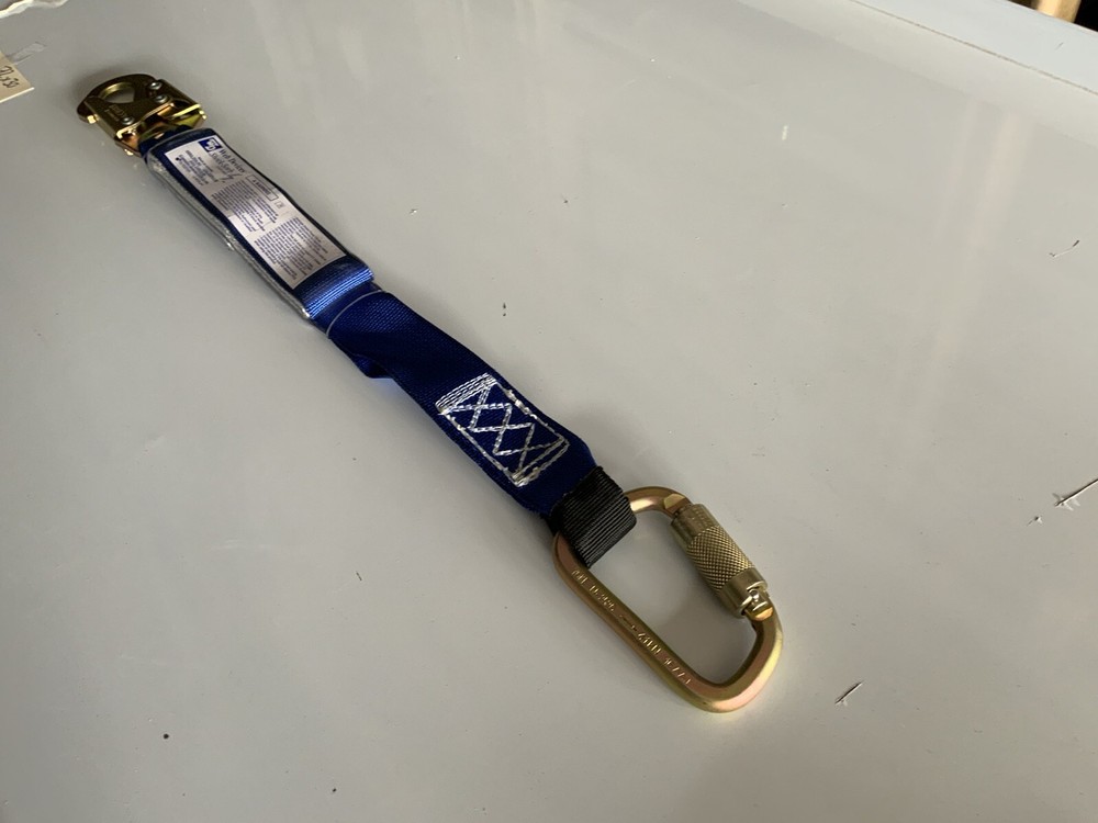 New Web Devices Model LS311R-26 26 IN 310LB Cap Fall Arrest Lanyard Polyester