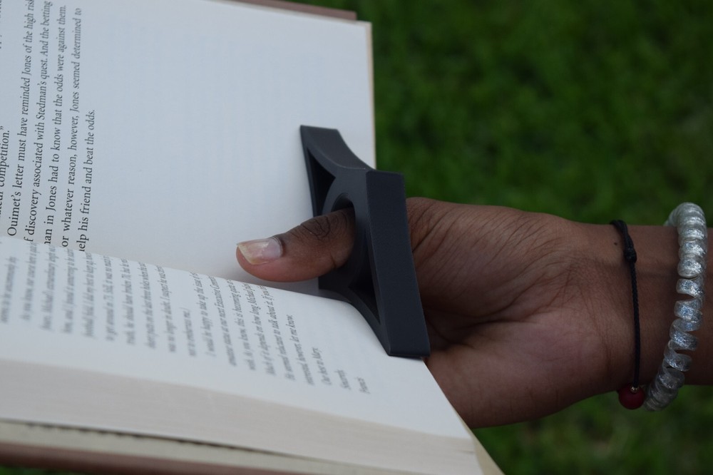 One-Handed Page Holder