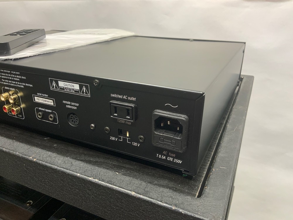 Adcom GFP-715 Stereo Pre-Amplifier with remote control, Excellent