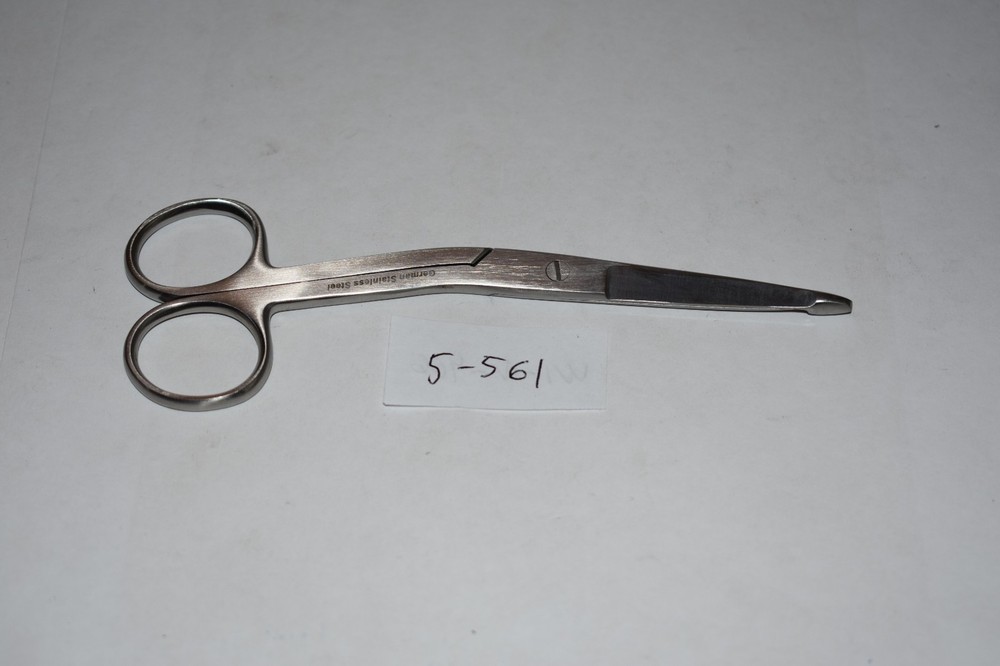 5-561 1 PC KNOWLES BANDAGE SCISSORS 5.5" ANGLED