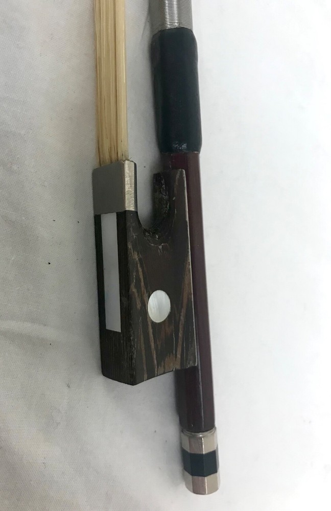 Violin w/ Case & Bow. Unbranded. 4/4 Full-Size