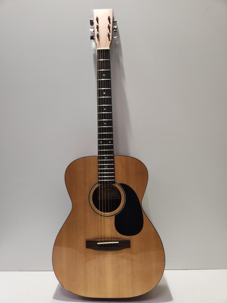 SIGMA GUITARS BY MARTIN CO (P22016755)