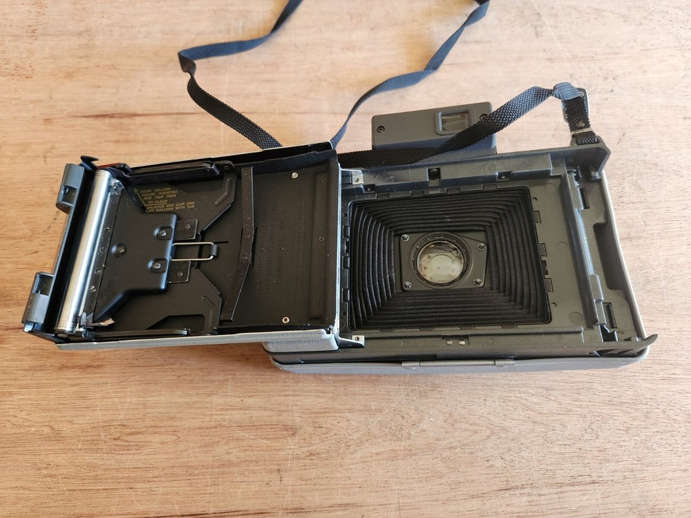 Polaroid Model 210 Land Camera 268 Flash Gun 192 Self Timer Vintage Bundle Lot