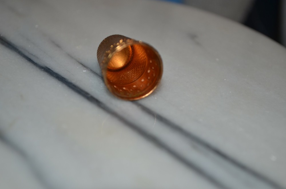 vtg. COLLECTIBLES GOLD PLATED THIMBLE
