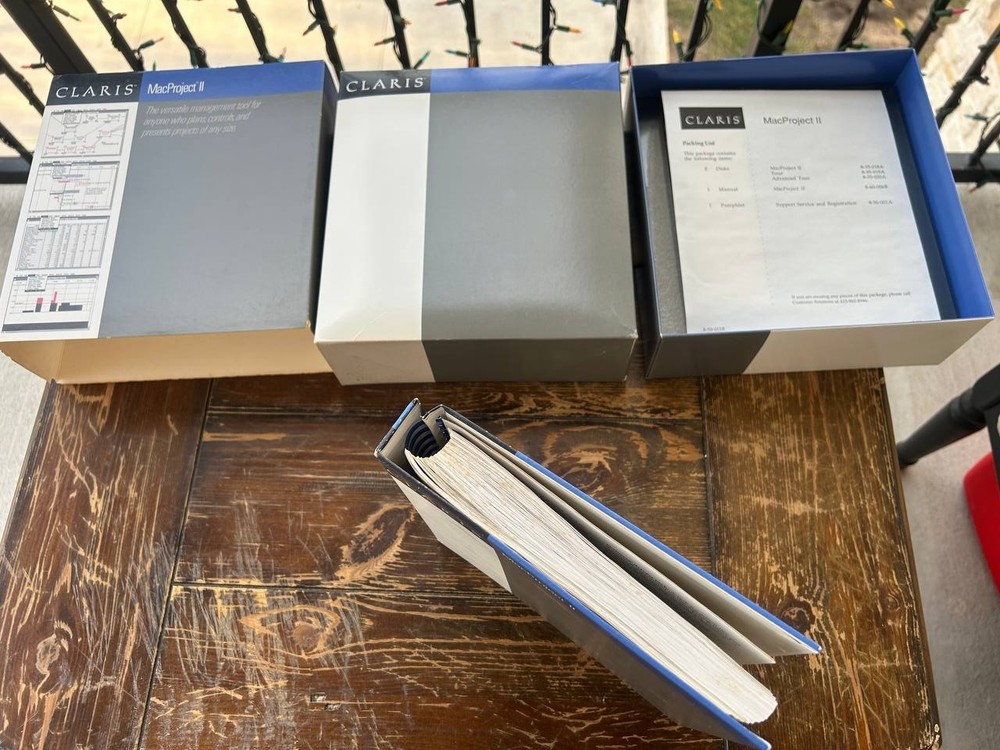 Claris MacProject II Boxed Software Disks Manuals Vintage