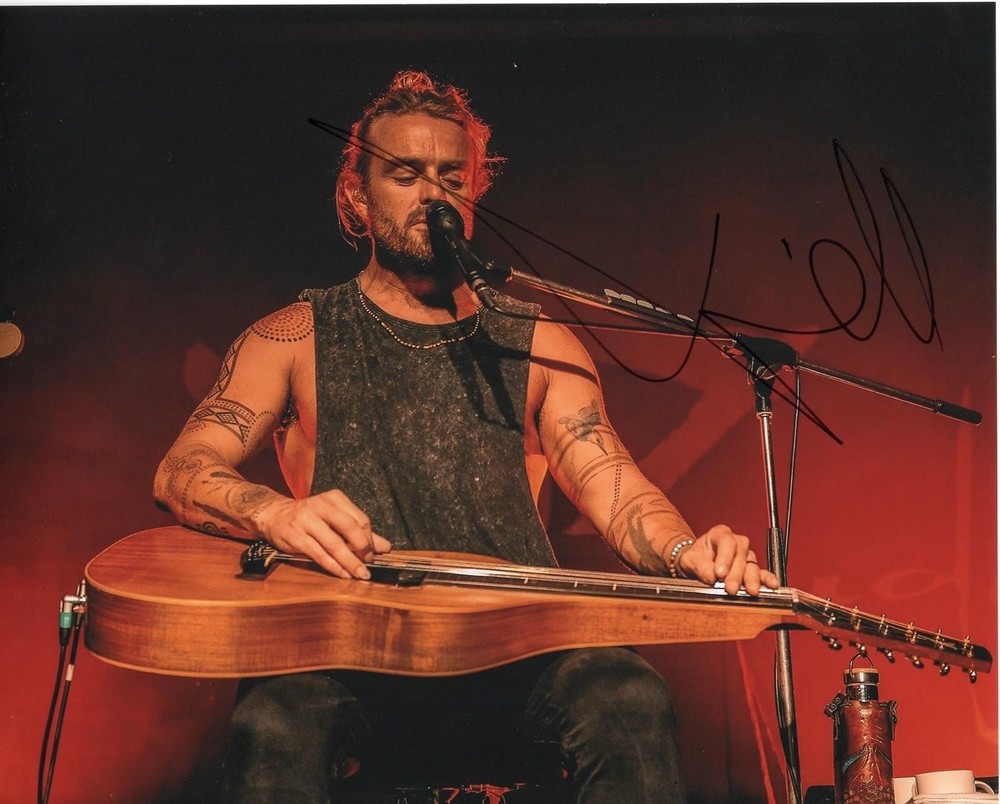 XAVIER RUDD SIGNED PLAYING COOL INSTRUMENT 8X10