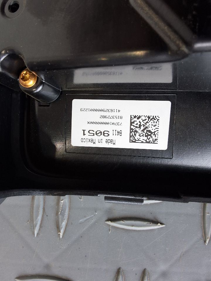 2014-2017 Chevy Silverado 1500 Radio Display and Control Panel 4.2" Opt IO3