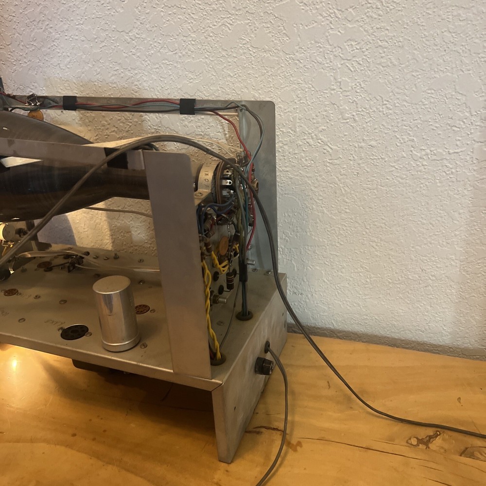 Vintage EICO Model 460 Oscilloscope DC Wide Band - Untested