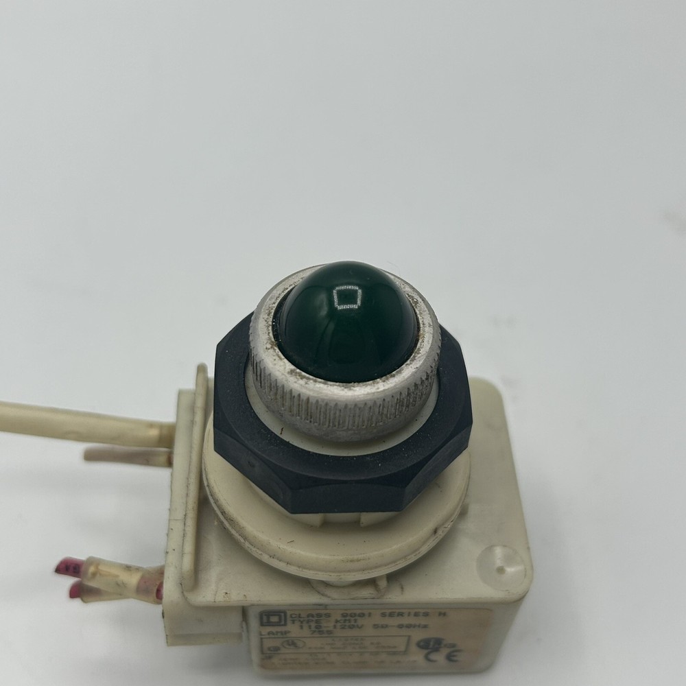Square D Class 9001 Type KM1 Ser. H Green Pilot Light Indicator