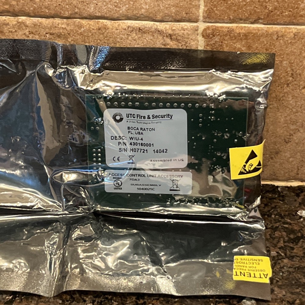 UTC Fire & Security 430160001 Wiegand Interface Adapter-WIU-4
