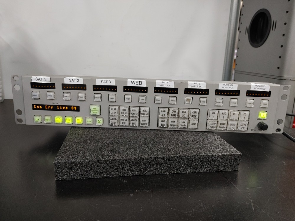 SONY BKS-R3216 Multi Bus Control Display Panel Unit