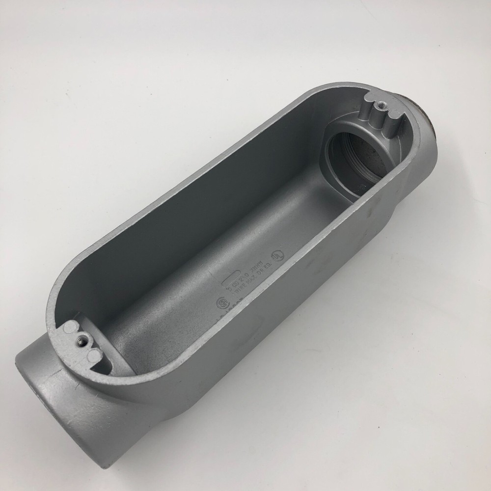 Thomas & Betts AC-6-RD  2" Threaded Die Cast Aluminum Conduit Body, Rigid & IMC