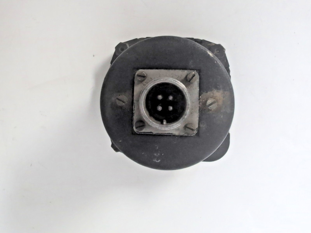 BENDIX MAGNESYN INDICATOR P/N 10061-1N-B1 REMOTE INDICATING COMPASS