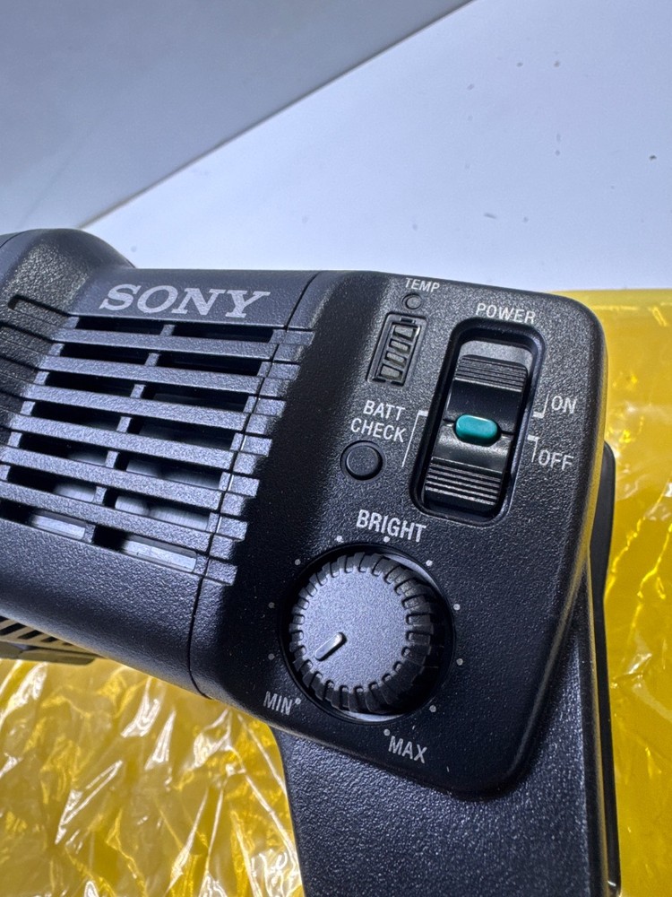SONY HVL-LBPB LED BATTERY VIDEO LIGHT
