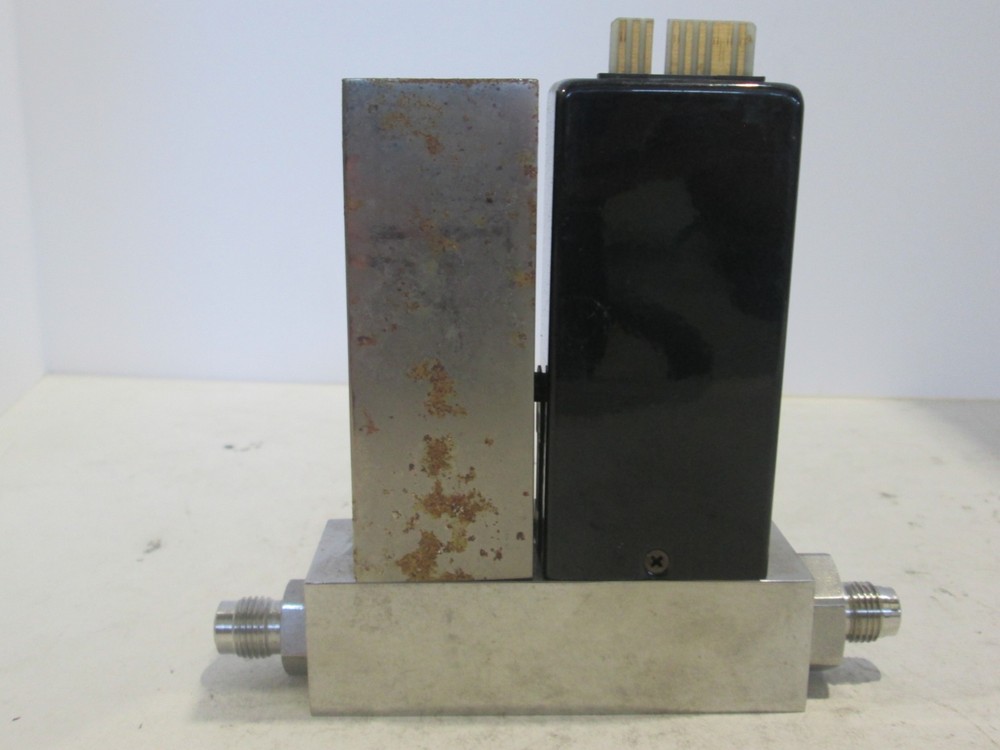 Unit, UFC-2020, Mass Flow Controller, 15 SLM, N2, Used