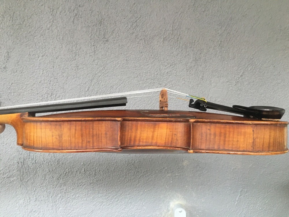 A Beautiful Antique Violin, Early 20th Century