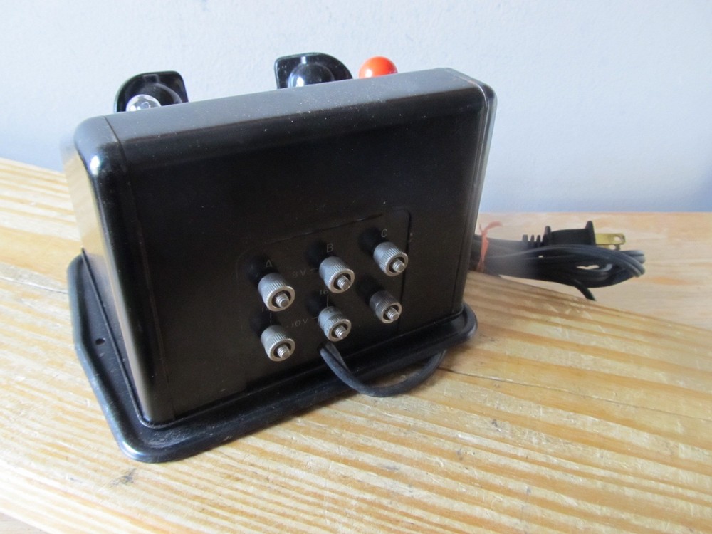 Lionel Type R Trainmaster Transformer 100 Watt, 115 Volts TESTED