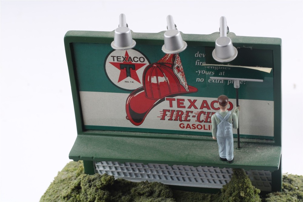 Billboard Sign Texaco Model Train Layout Diorama Untested-BD-258