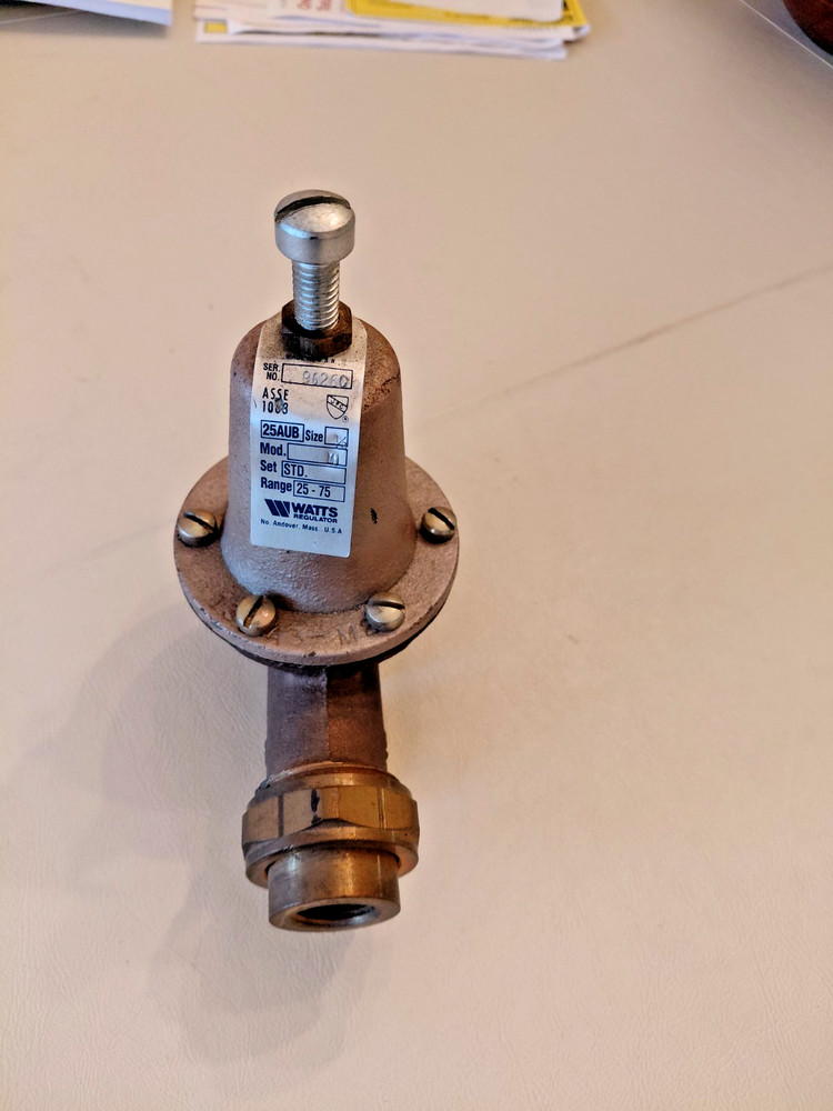 WATTS 1/2" Water Pressure Reducing Valve 25AUB