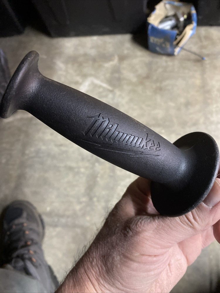 Milwaukee 516067 Adjustable Auxiliary Handle Replacement For Hammer Drill Driver