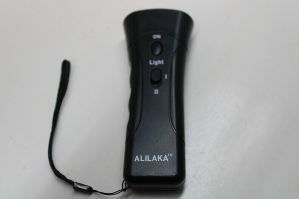 Dog Canine Chaser Repeller Trainer Ultrasonic LED Flashlight