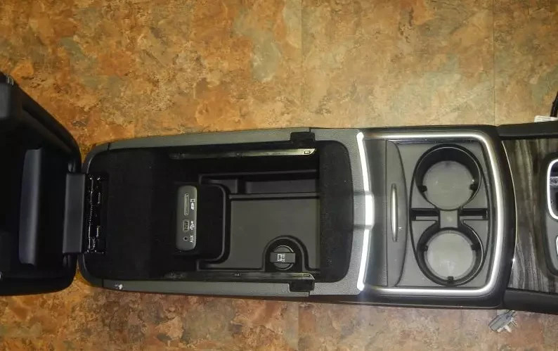 2015-2023 Chrysler 300 Front Floor Center Console Black Assembly
