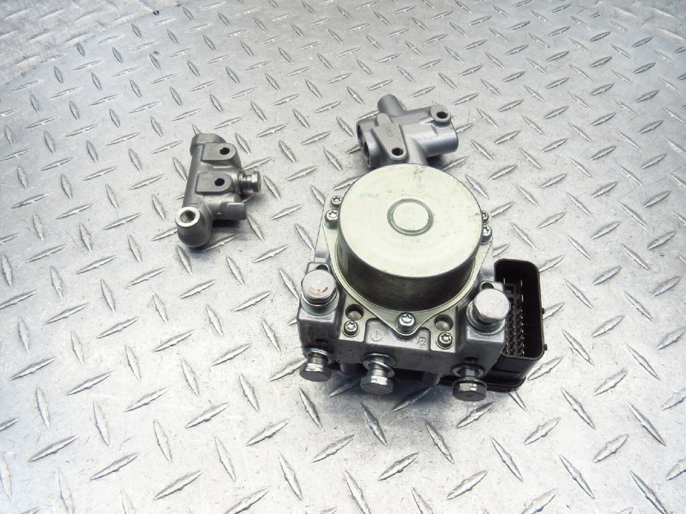 2015 13-16 Triumph Trophy 1215 SE ABS Brake Pump Module Control Delay