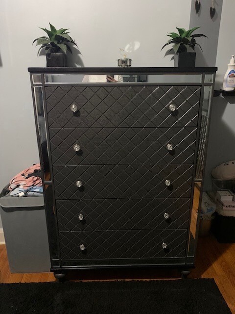 4 Piece Queen Bedroom Set