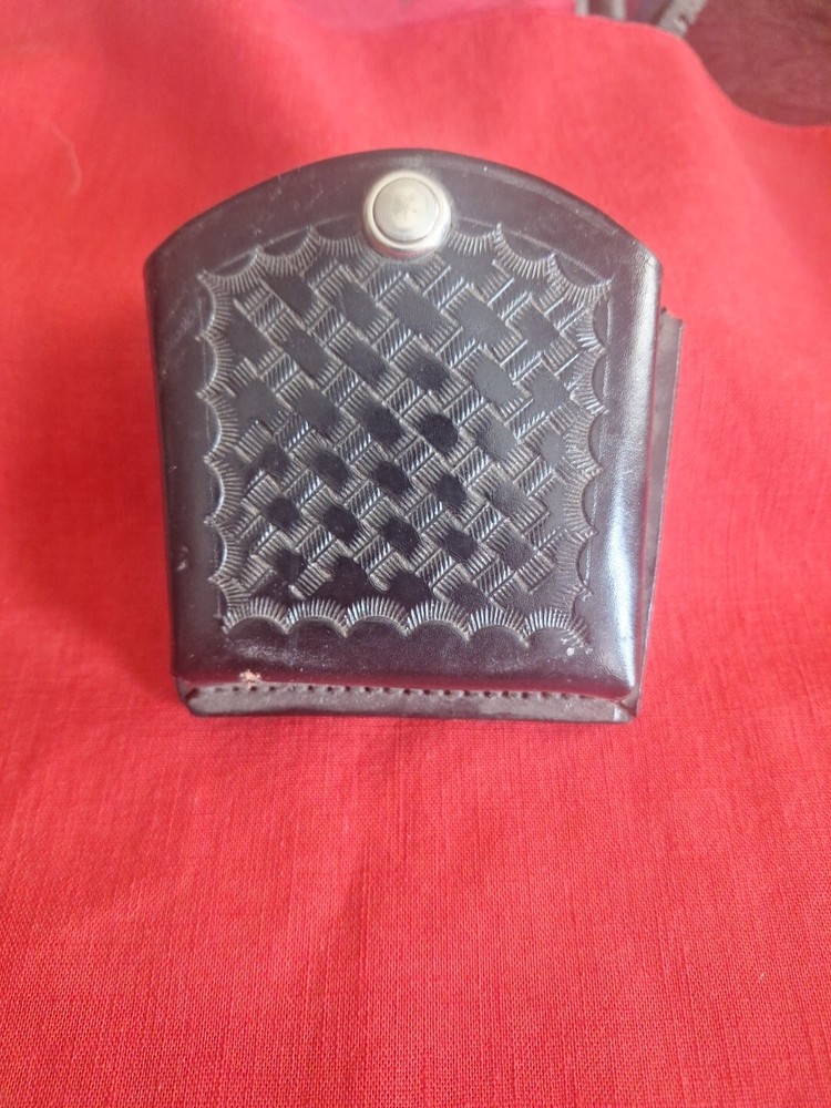 Ruff Rider Used Old Black Leather Handcuff Case # 111