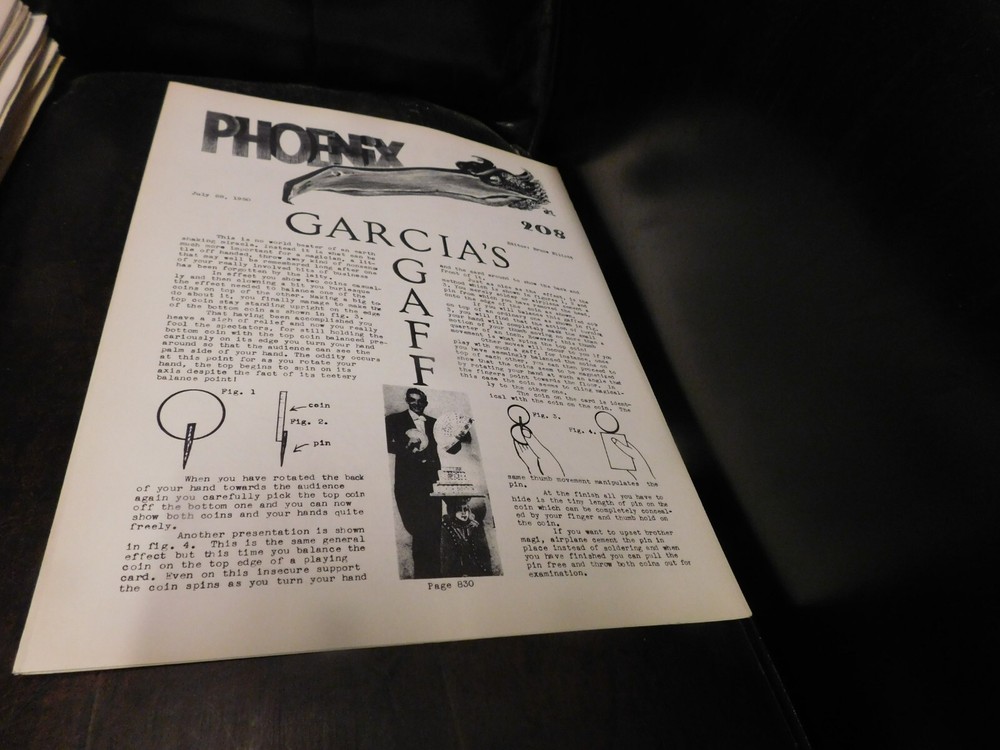The Phoenix Magic Magazine For Magicians # 208