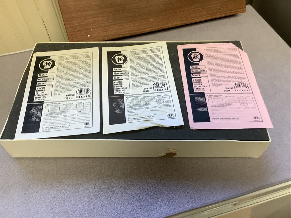 Con-Cor N Scale Union Pacific Passenger Set #004301