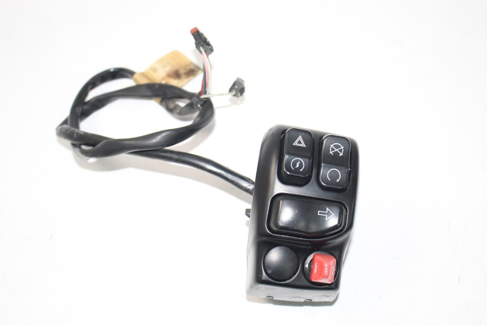 17 Harley Electra Glide Police FLHTP Right Control Switch