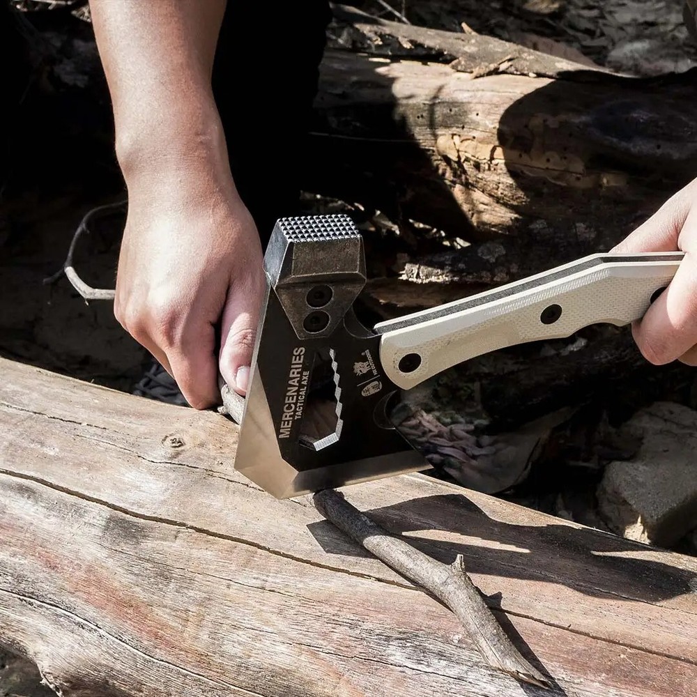 Multi Purpose Tactical Survival Axe Multi Function Tool Small Tomahawk Hatchet