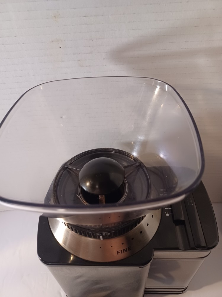 Cuisin DBM-8 coffee Grinder automatic Burr Mill Coffee Grinder Great Condition