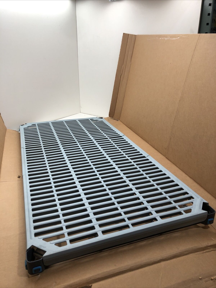 Metro H-6214 Vented Plastic Shelf