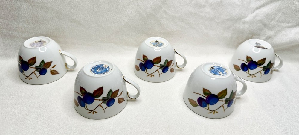 1961 Royal Worcester Evesham Gold Collection (20 Options)