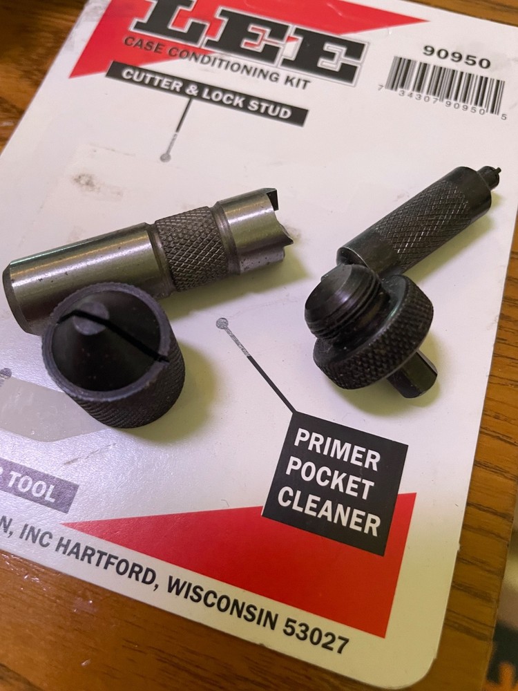 Lee Quick Trim cas trimmer and Case Conditioning Set
