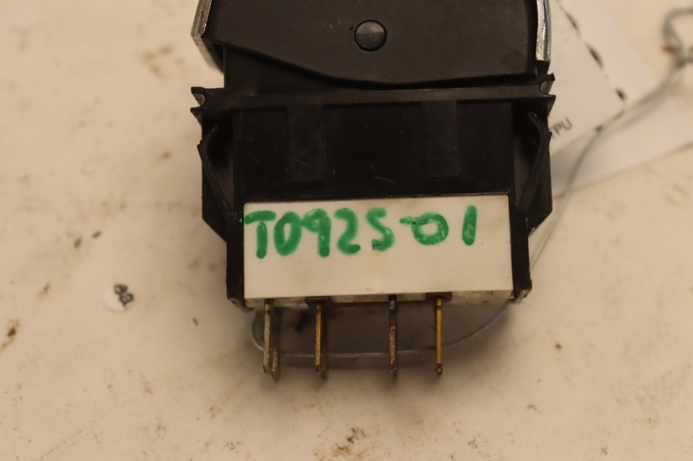 2013-2021 PETERBILT 579 ENGINE BRAKE LEVEL CONTROL SWITCH BUTTON P271133017 OEM