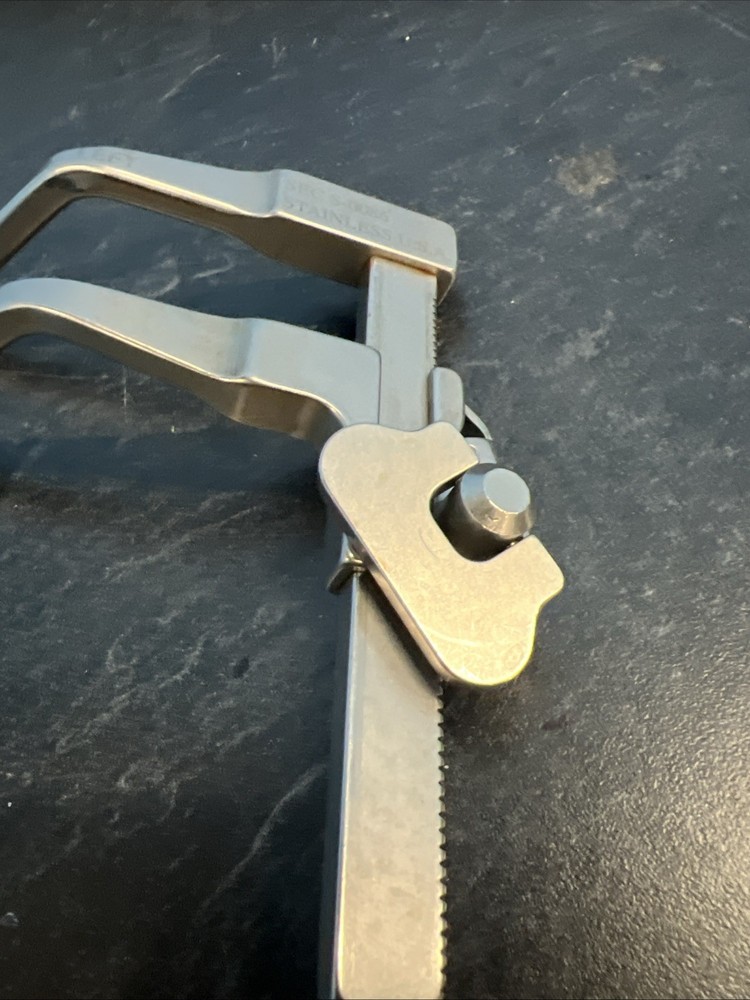 V. Mueller S-0086 Shadow-Line Distractor (LEFT)