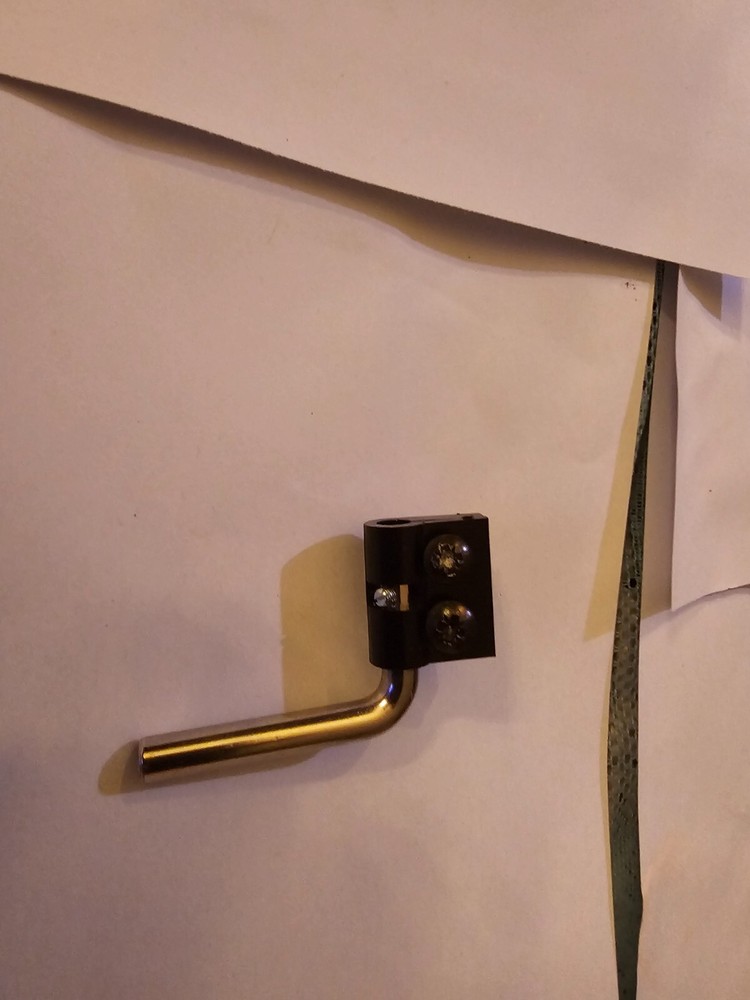 Right hinge for Pro-ject Debut Turntables