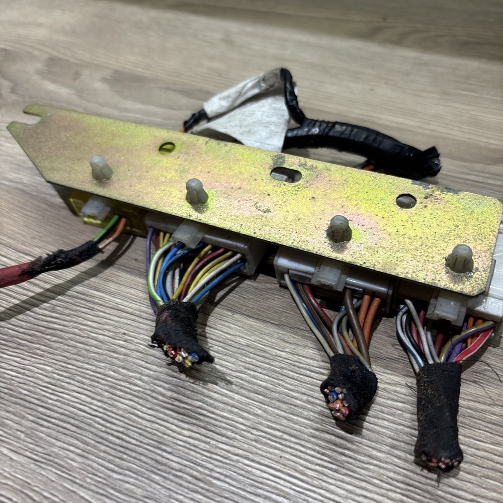 Fiat Coupe Connector Rail Yellow Connector