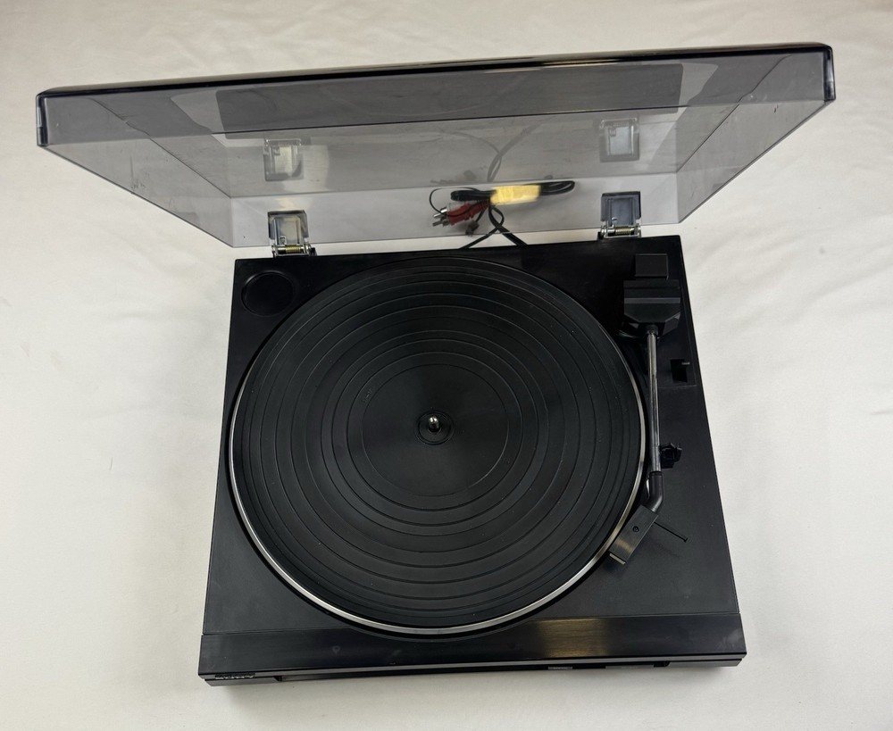 SONY PS-V705 Turntable *needs a power cord